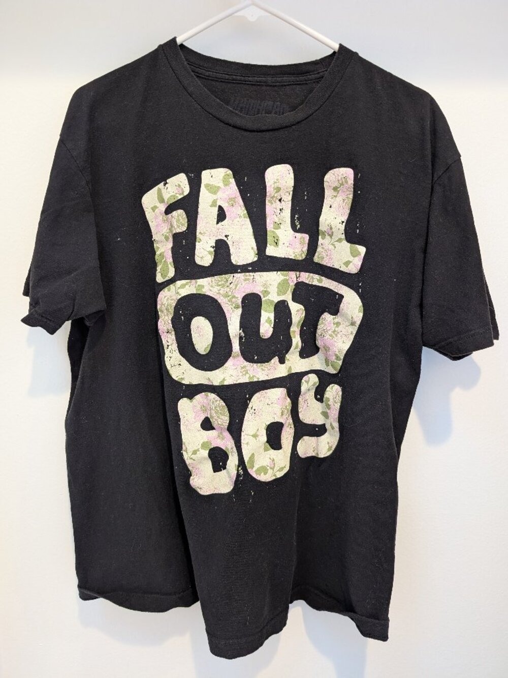 Unisex Fall Out Boy Cotton T-shirt. Size XL